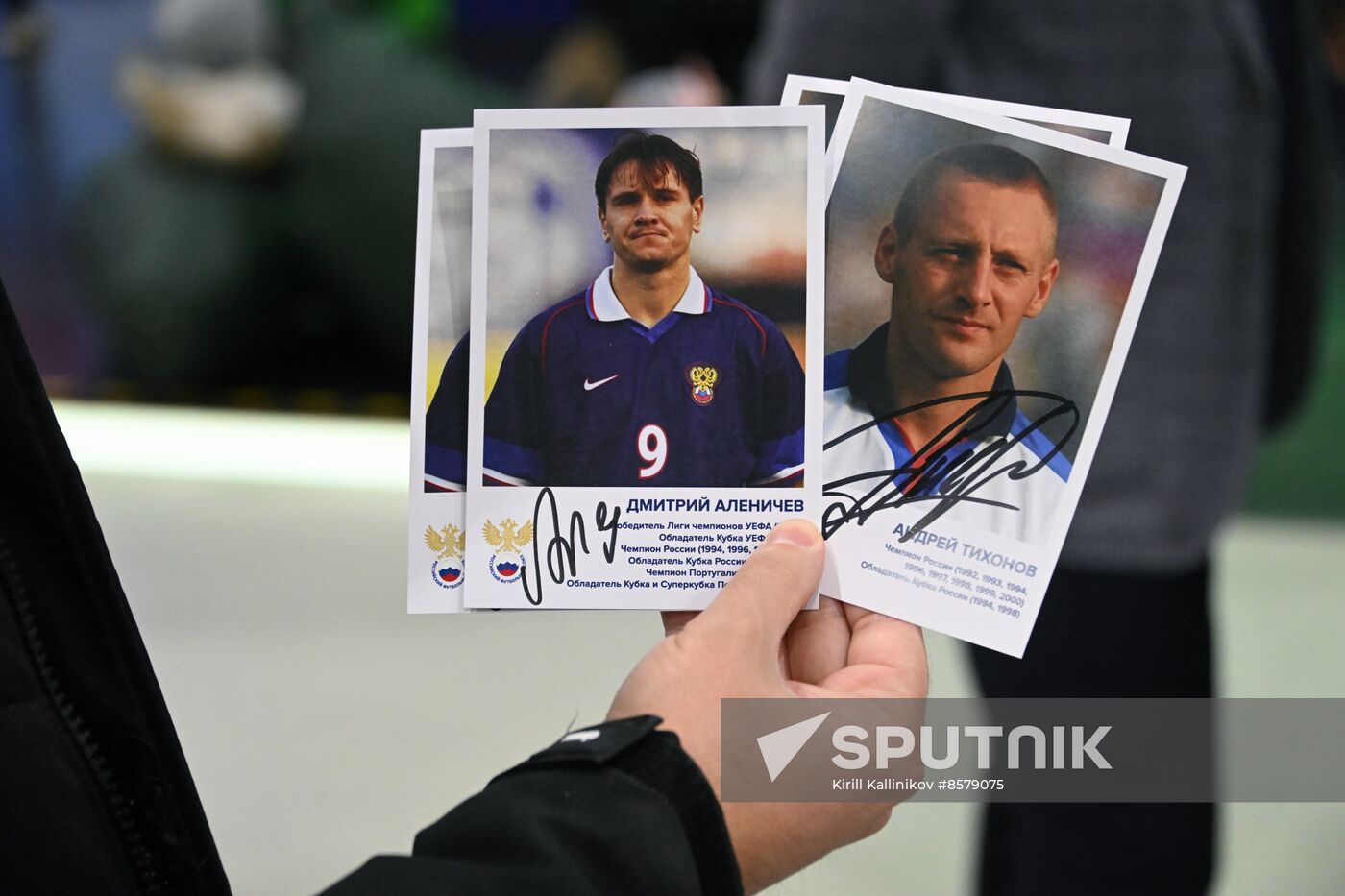 RUSSIA EXPO. Autograph show with RFU ambassadors Dmitry Alenichev and Andrei Tikhonov