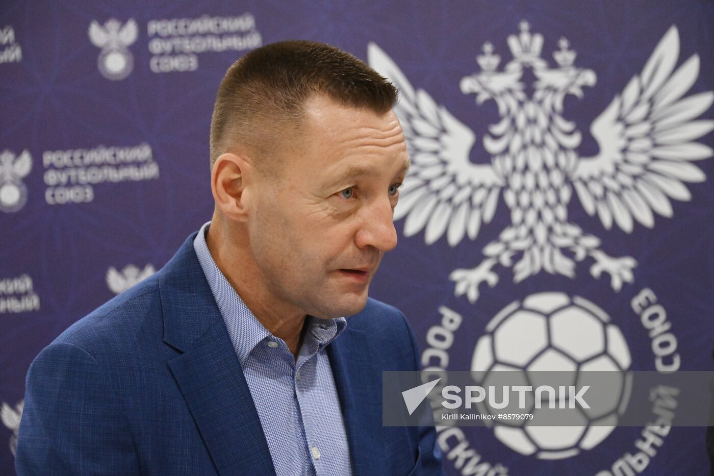 RUSSIA EXPO. Autograph show with RFU ambassadors Dmitry Alenichev and Andrei Tikhonov