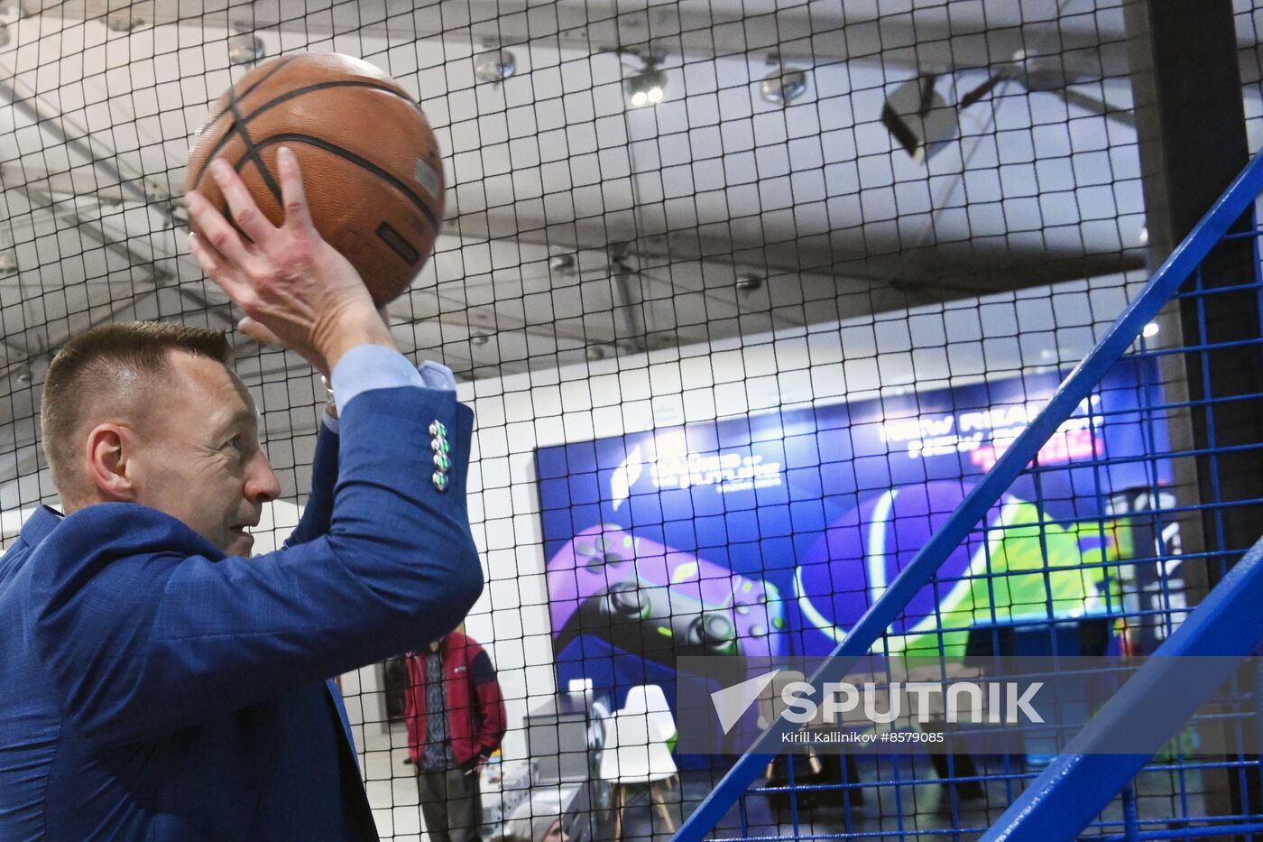 RUSSIA EXPO. Autograph show with RFU ambassadors Dmitry Alenichev and Andrei Tikhonov