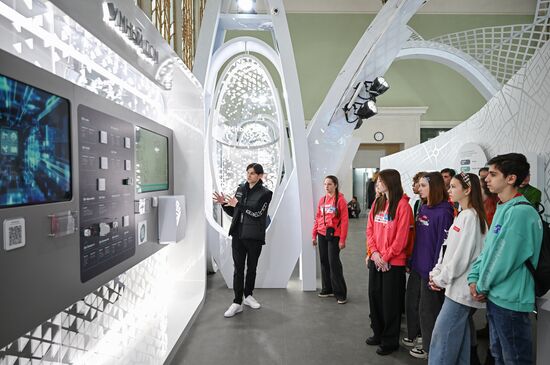 The International RUSSIA EXPO Forum and Exhibition. Opening of Pavilion 59 Cities for Life Come True. Location: Russia, Moscow. Author: Grigory Sysoev/Sputnik. RUSSIA EXPO. Opening of Pavilion 59 Cities for Life Come True