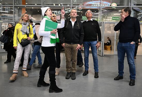 RUSSIA EXPO. Guided tour for foreign delegation