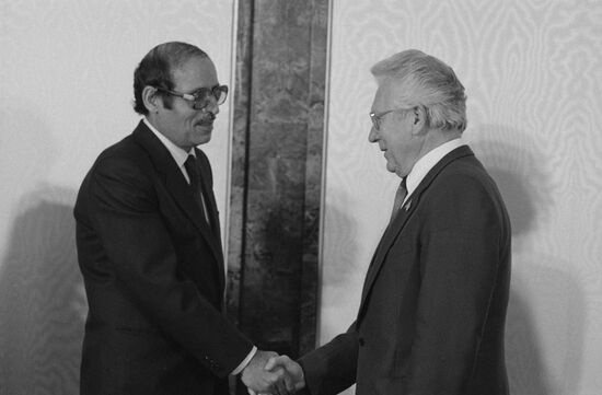 Syrian delegation visits USSR