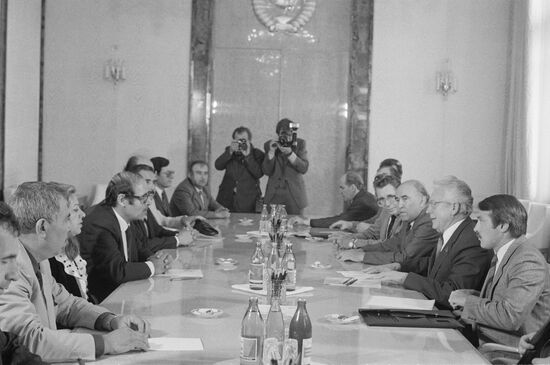 Syrian delegation visits USSR
