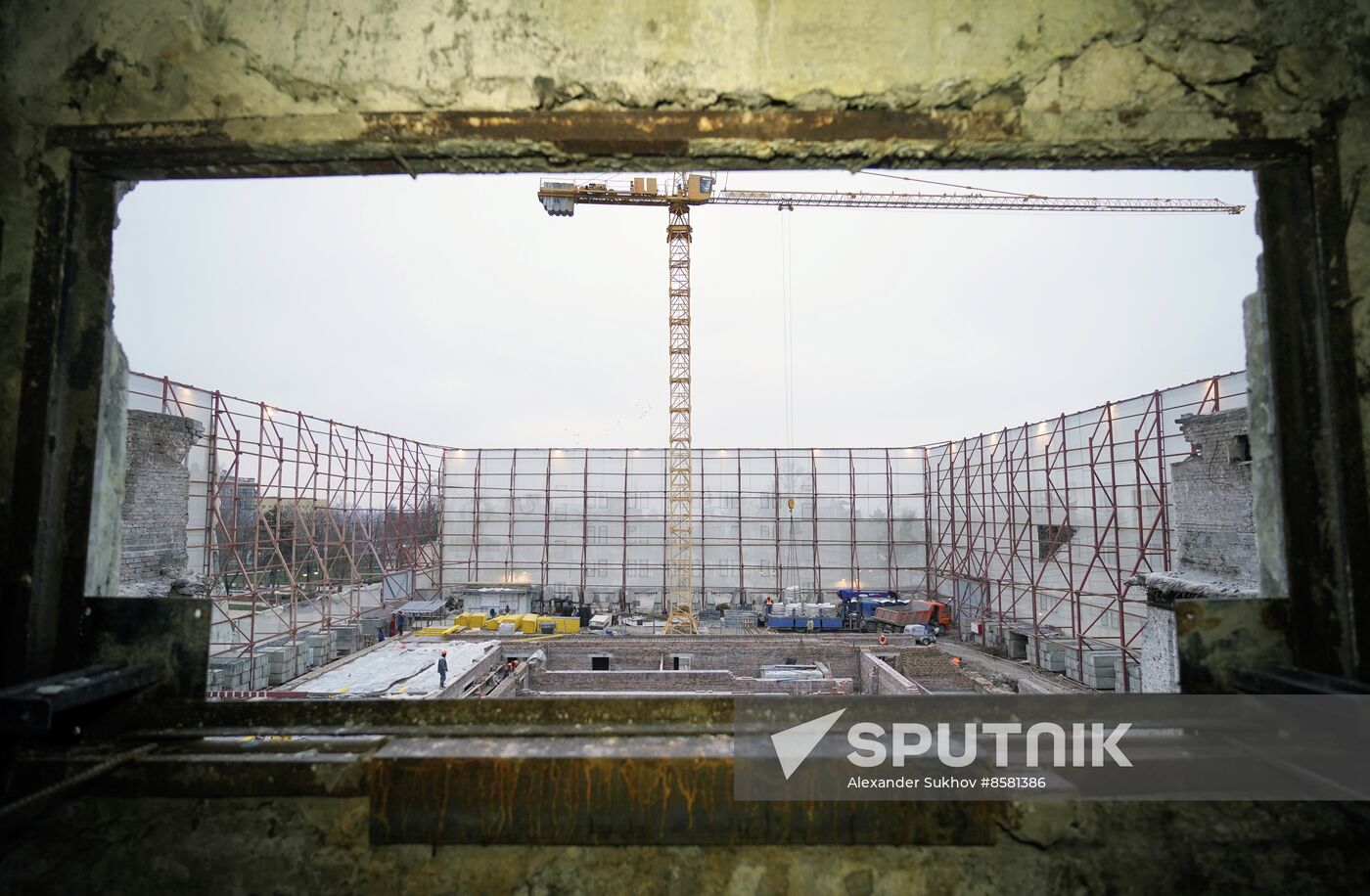 Russia DPR Theatre Rebuilding