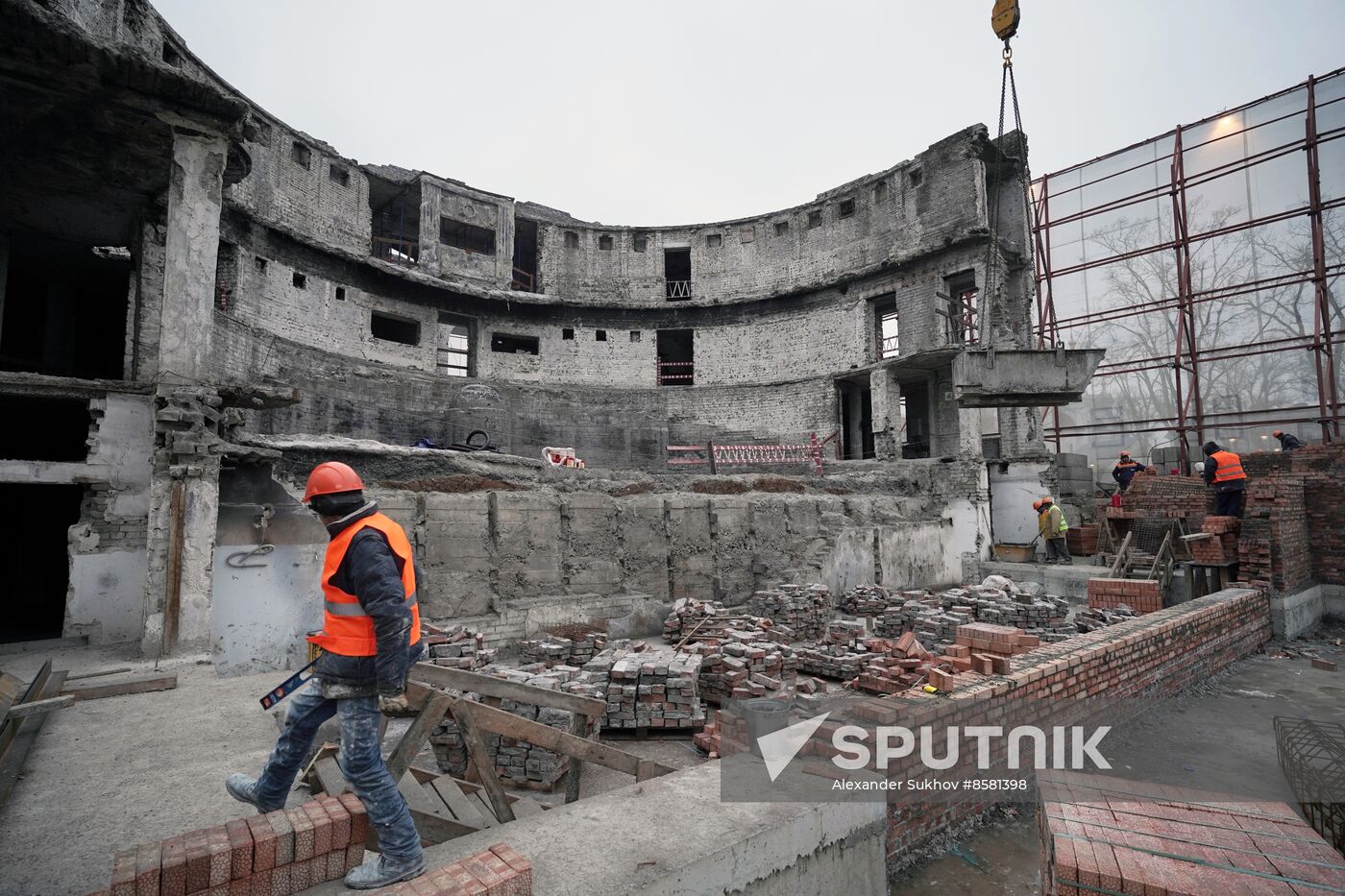 Russia DPR Theatre Rebuilding