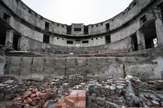 Russia DPR Theatre Rebuilding