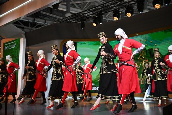 The International RUSSIA EXPO Forum and Exhibition. Republic of Adygeya Day. Pavilion 75. Location: Russia, Moscow. Author: Kirill Zykov/Sputnik. RUSSIA EXPO. Republic of Adygeya Day