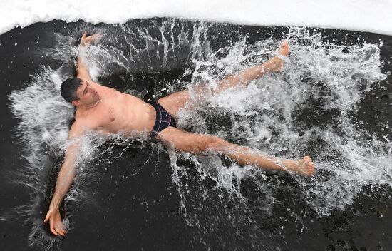 Russia Winter Swimming