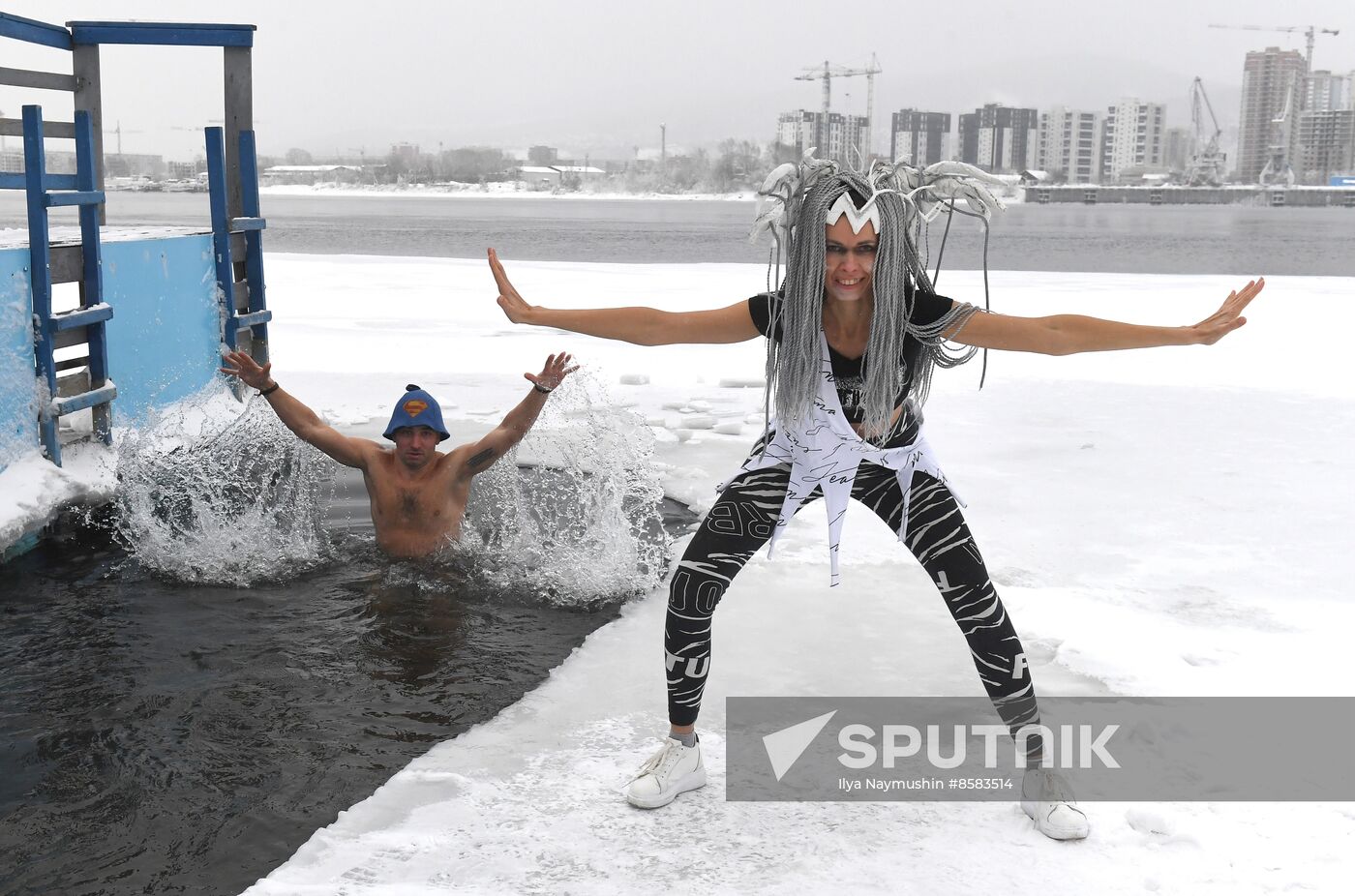 Russia Winter Swimming