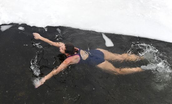 Russia Winter Swimming