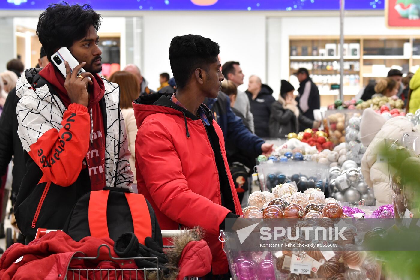 Russia New Year Season Preparations