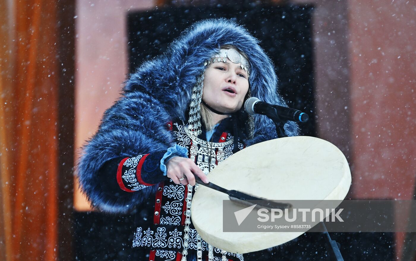 RUSSIA EXPO. Father Frost Day: Chyskhaan and Ekhee Dyyl (Sakha)