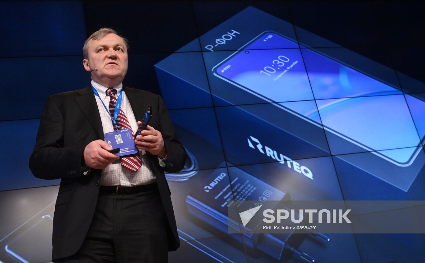 Russia Domestic Smartphone Presentation