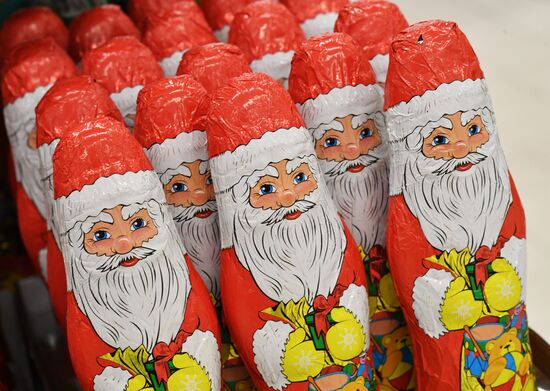 Russia New Year Season Preparations
