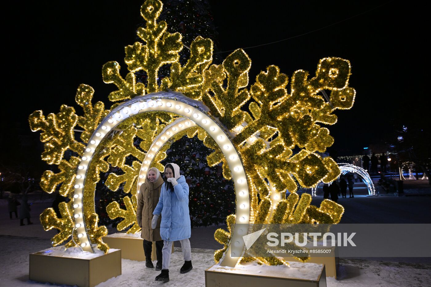 Russia New Year Preparations