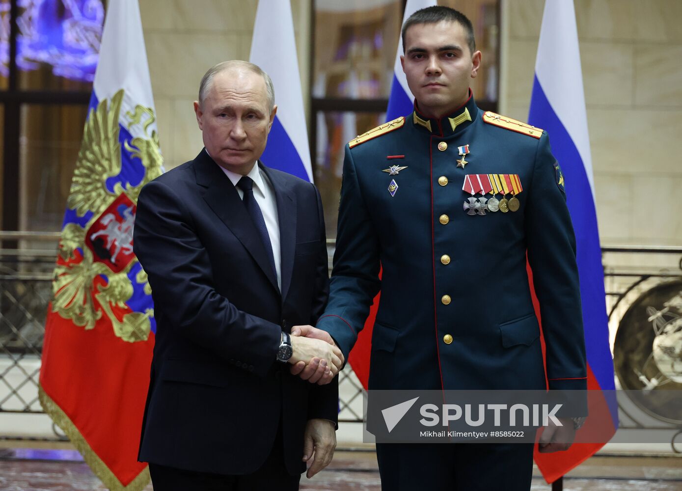 Russia Putin Hero Gold Medals Presentation