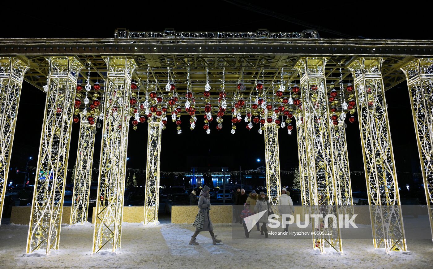 Russia New Year Preparations