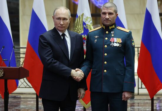 Russia Putin Hero Gold Medals Presentation