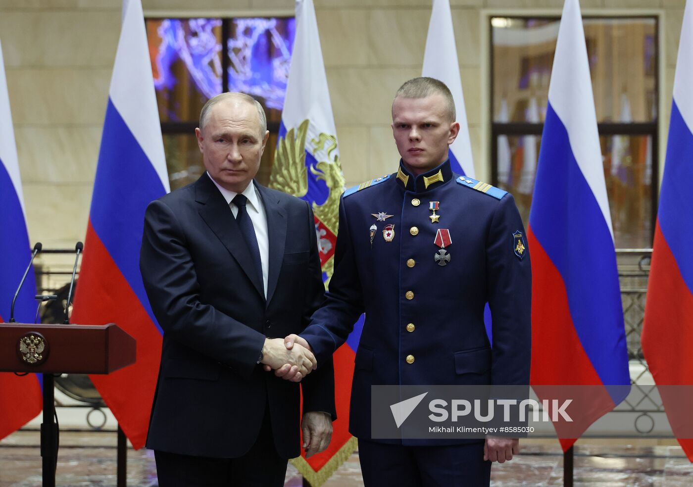 Russia Putin Hero Gold Medals Presentation