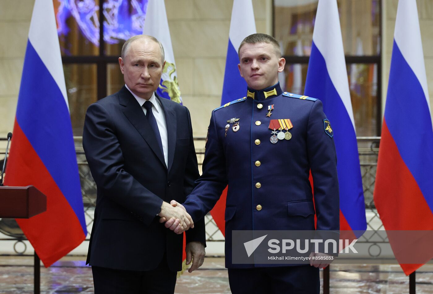 Russia Putin Hero Gold Medals Presentation