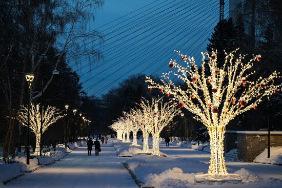 Russia New Year Preparations