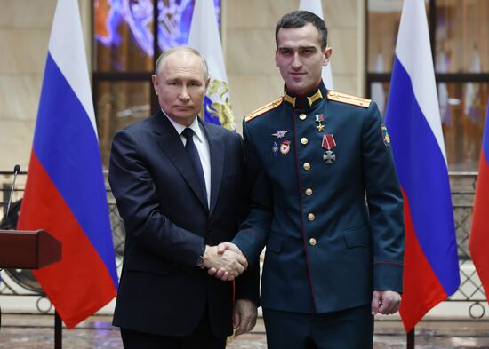 Russia Putin Hero Gold Medals Presentation