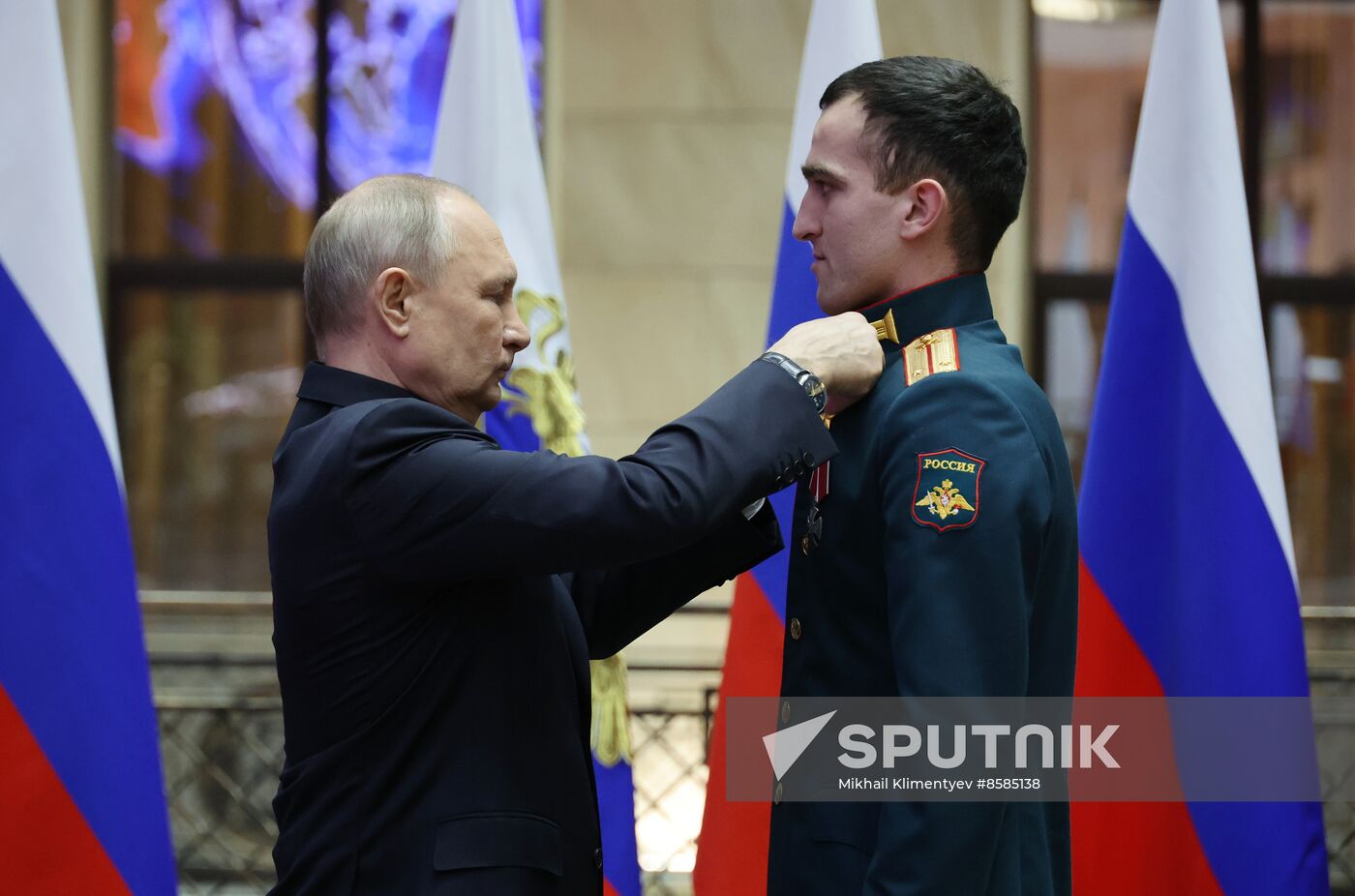 Russia Putin Hero Gold Medals Presentation