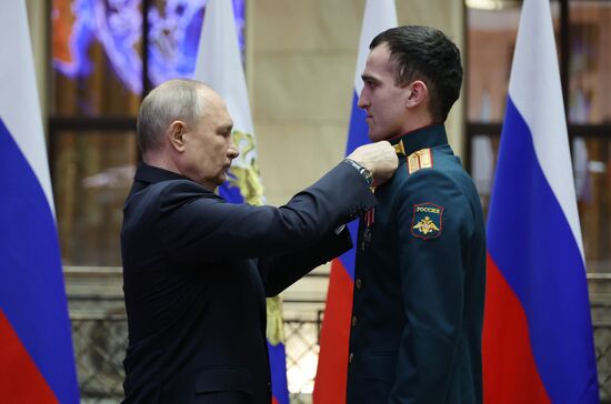 Russia Putin Hero Gold Medals Presentation