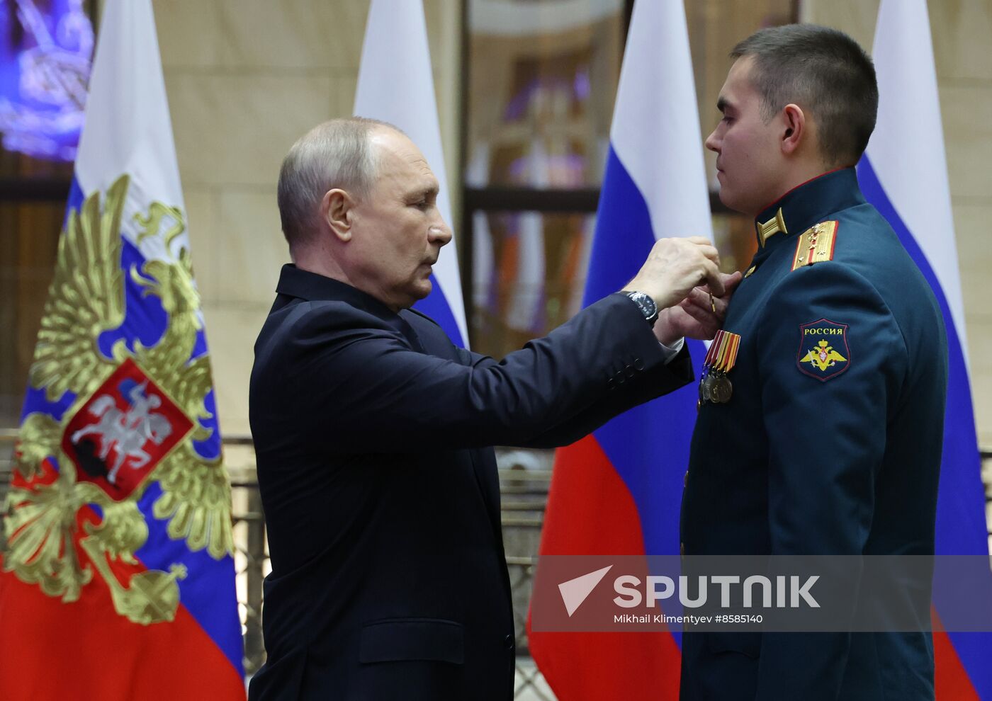 Russia Putin Hero Gold Medals Presentation