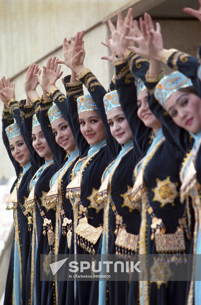 Soloists of Bakhor Ensemble in Uzbek SSR