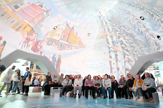 The International RUSSIA EXPO Forum and Exhibition. A stand of the city of Msocow. Location: Russia, Moscow. Author: Maksim Blinov/Sputnik. RUSSIA EXPO