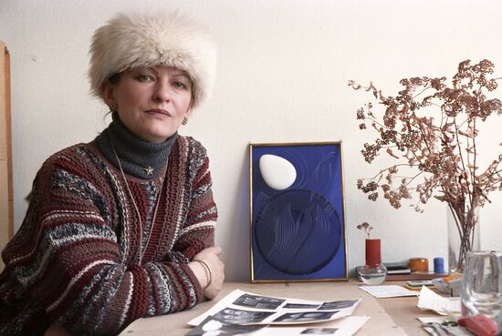 Glass artist Natalia Evert