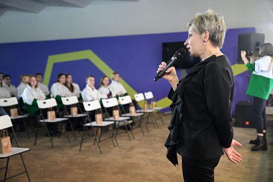 RUSSIA EXPO. Bereg youth forum presentation