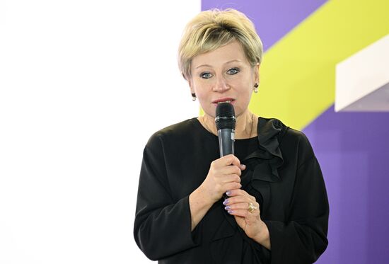 RUSSIA EXPO. Bereg youth forum presentation