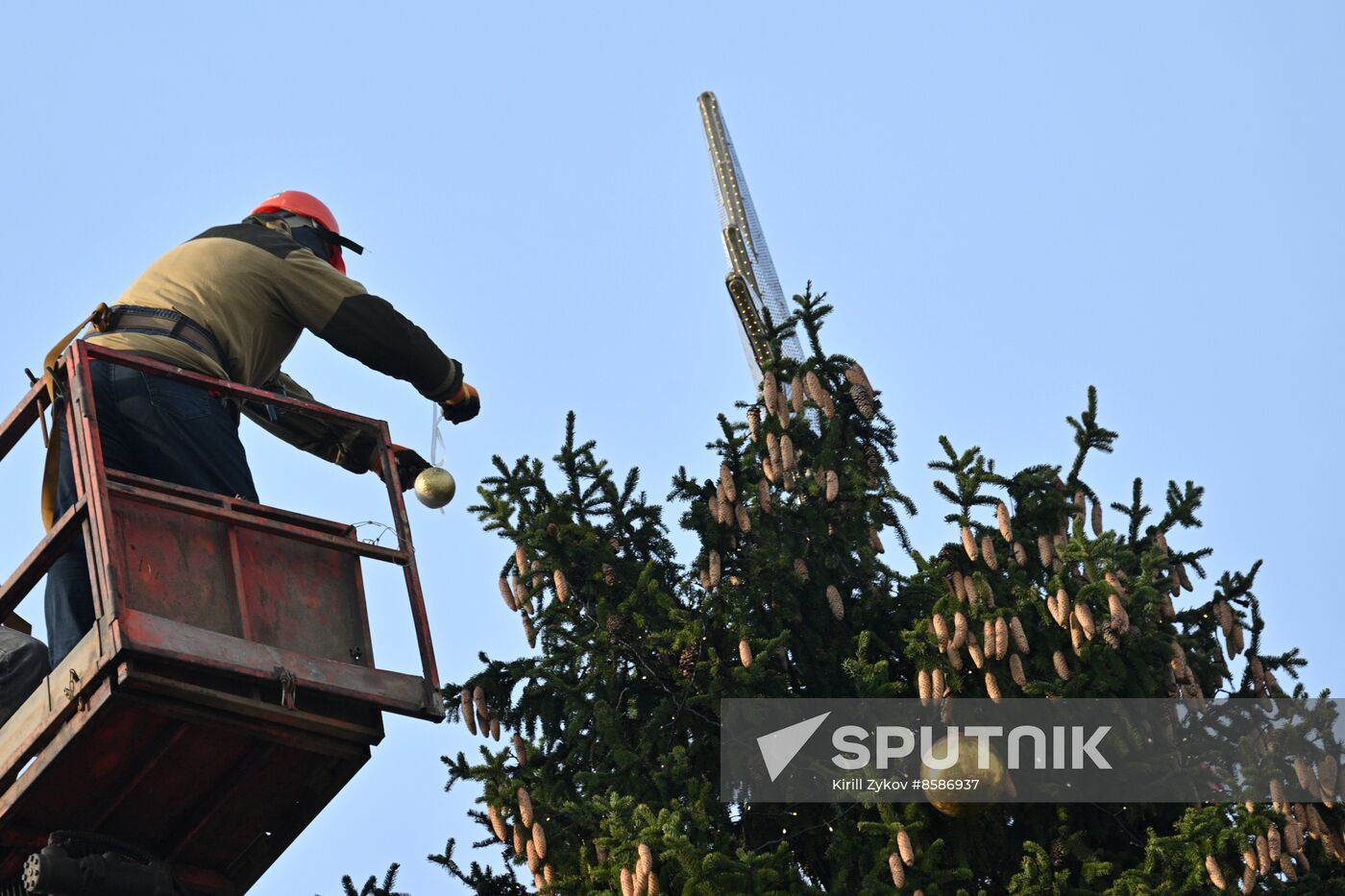 Russia Main New Year Tree