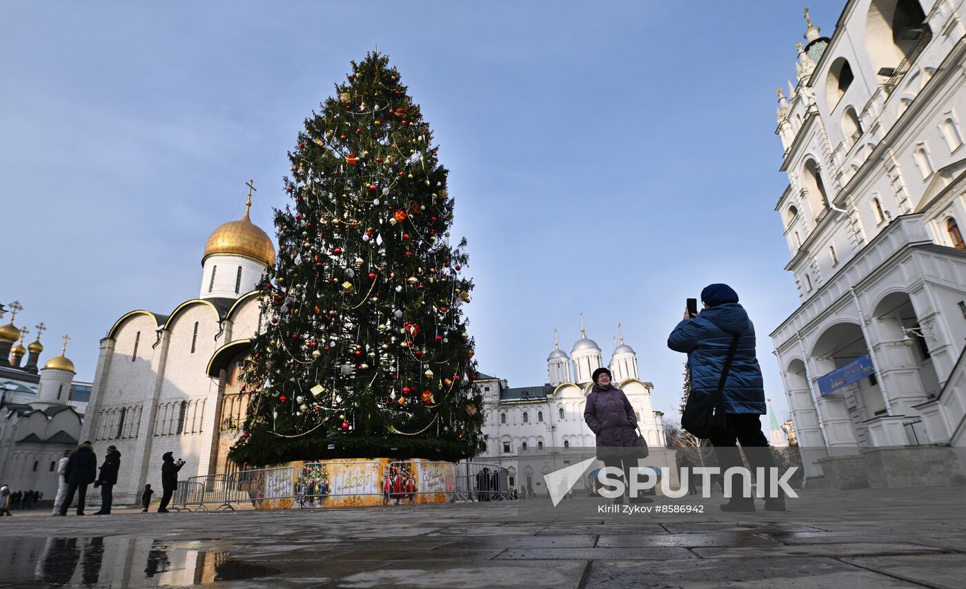 Russia Main New Year Tree