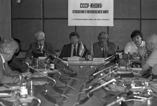 USSR-India: Relations in Changing World news conference