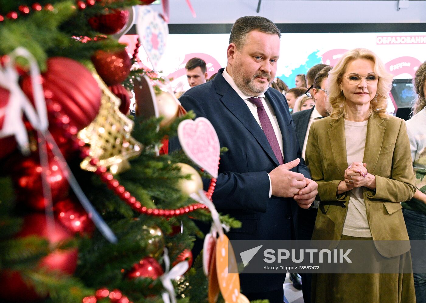 RUSSIA EXPO. Opening of inclusive winter fair and New Year Tree of Wishes