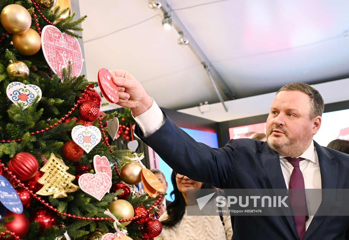 RUSSIA EXPO. Opening of inclusive winter fair and New Year Tree of Wishes