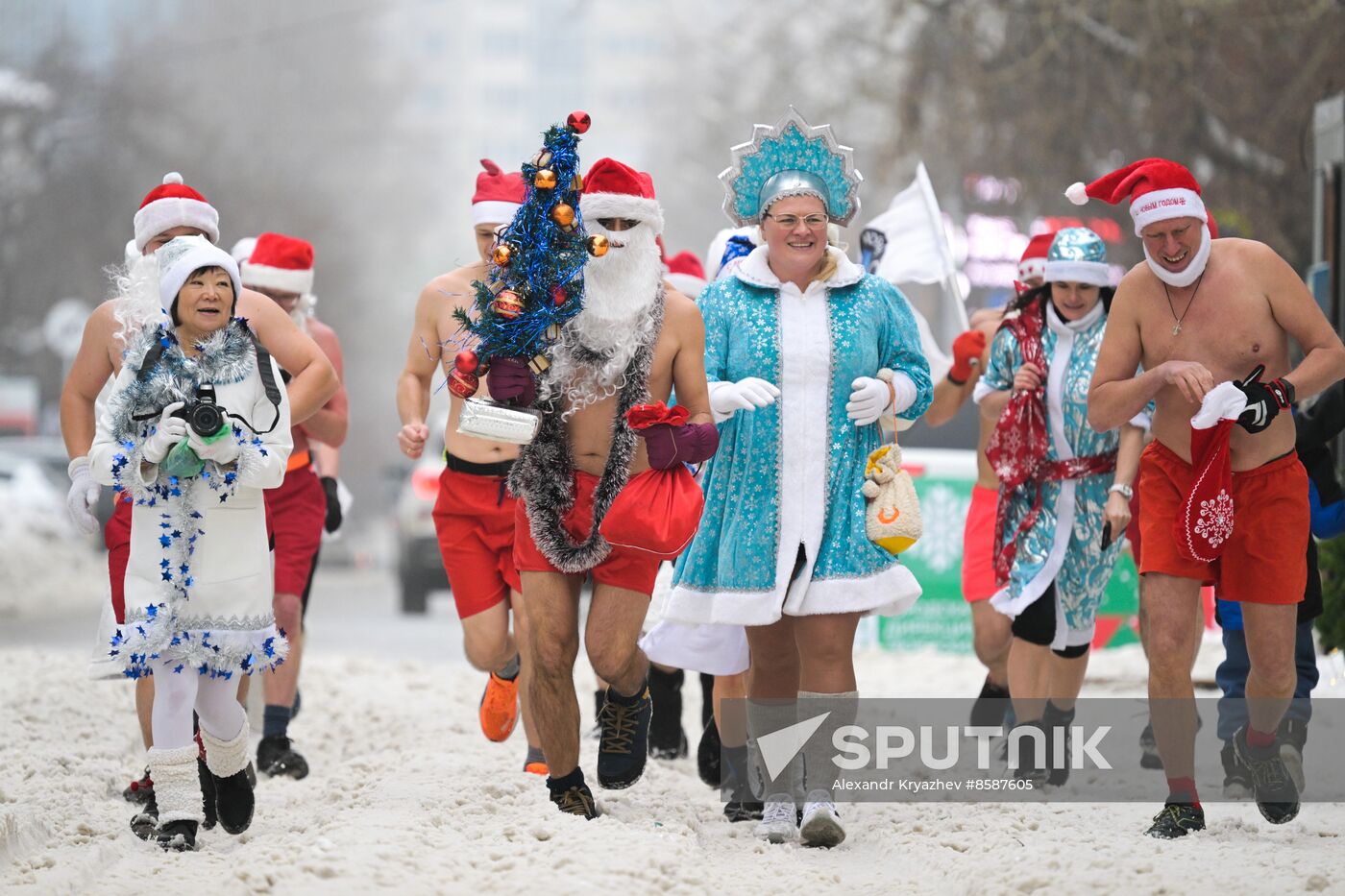 Russia Winter Swimmers Race