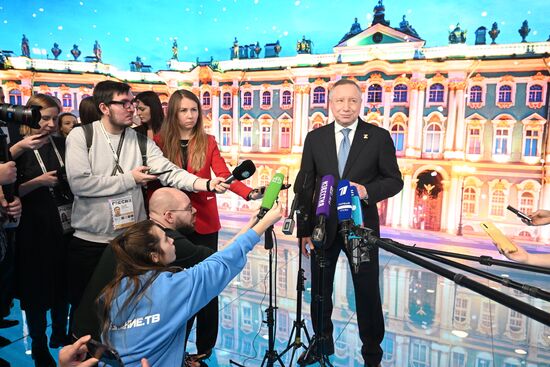 The International RUSSIA EXPO Forum and Exhibition. St. Petersburg Governor Alexander Beglov during a press scrum. Location: Russia, Moscow. Author: Ilya Pitalev/Sputnik. RUSSIA EXPO. St. Petersburg Day