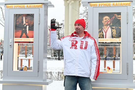 RUSSIA EXPO. Opening ceremony of Glory Alley new exhibition