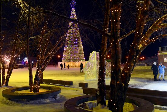 Russia New Year Season Preparations