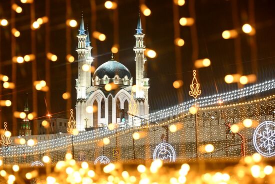 Russia New Year Season Preparations