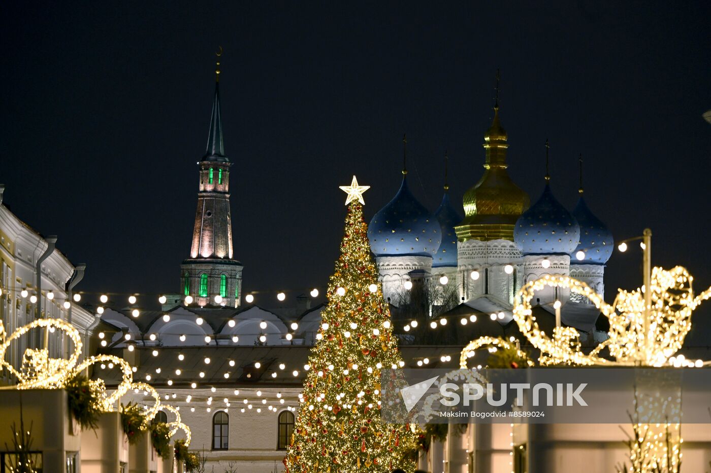 Russia New Year Season Preparations