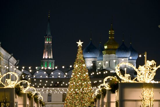 Russia New Year Season Preparations