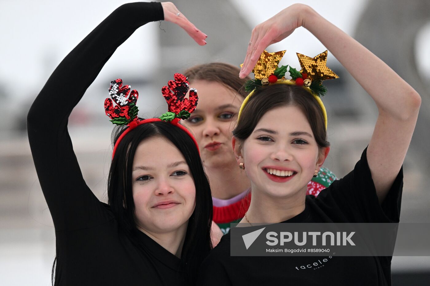 Russia New Year Season Preparations