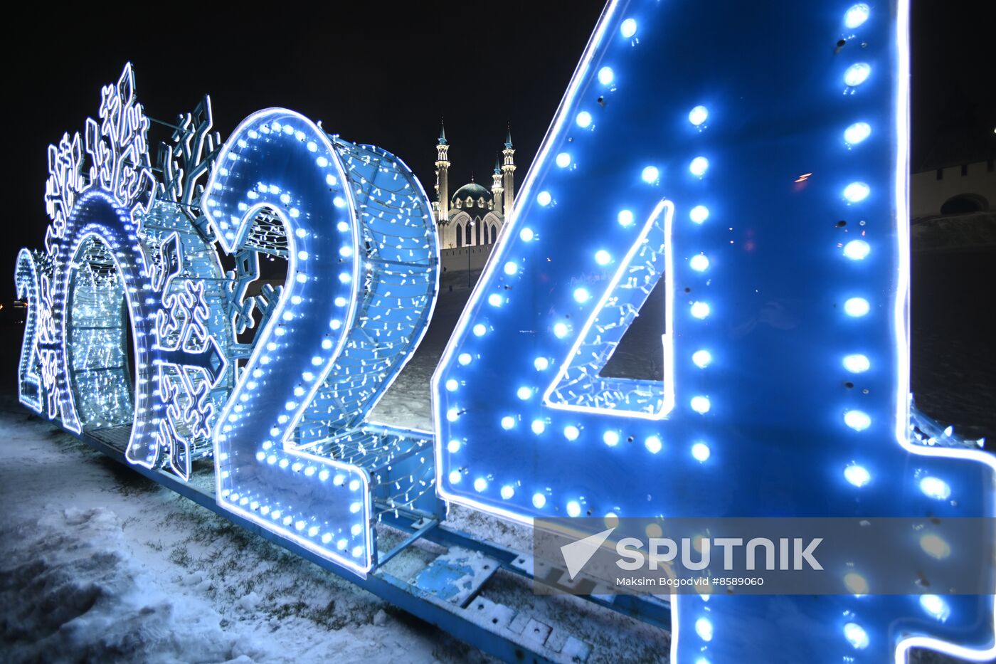 Russia New Year Season Preparations