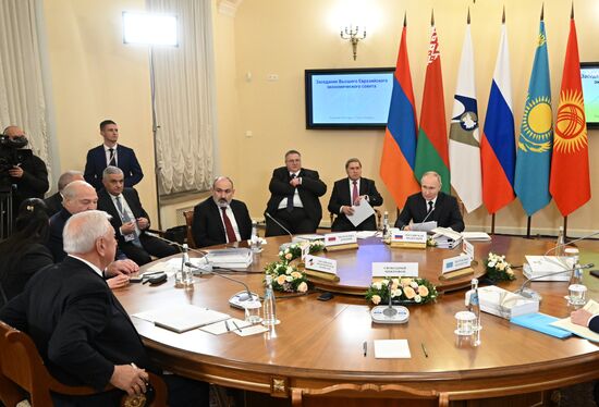 Russia Putin EAEU Council