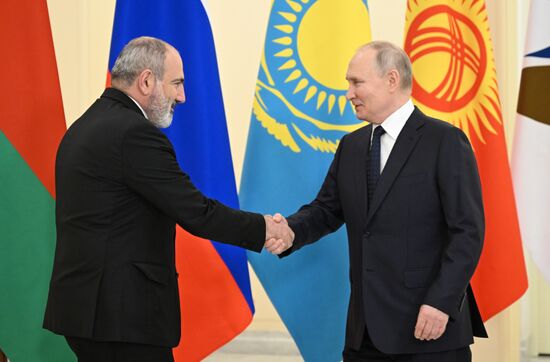 Russia Putin EAEU Council